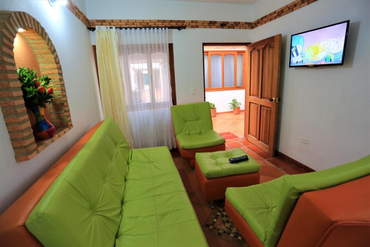 Apartahotel La Gran Familia Вілья-де-Лейва Екстер'єр фото