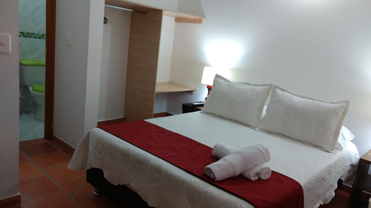 Apartahotel La Gran Familia Вілья-де-Лейва Екстер'єр фото